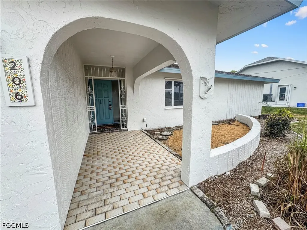 206 SE 46th Terrace Cape Coral FL 33904