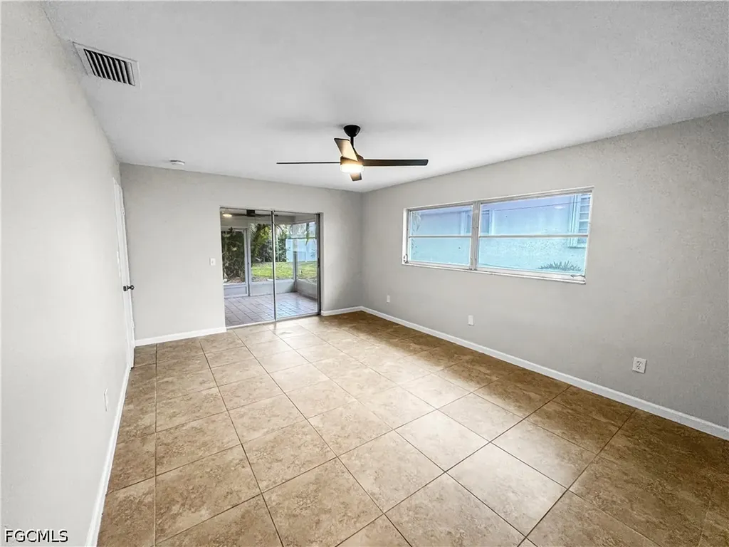 206 SE 46th Terrace Cape Coral FL 33904