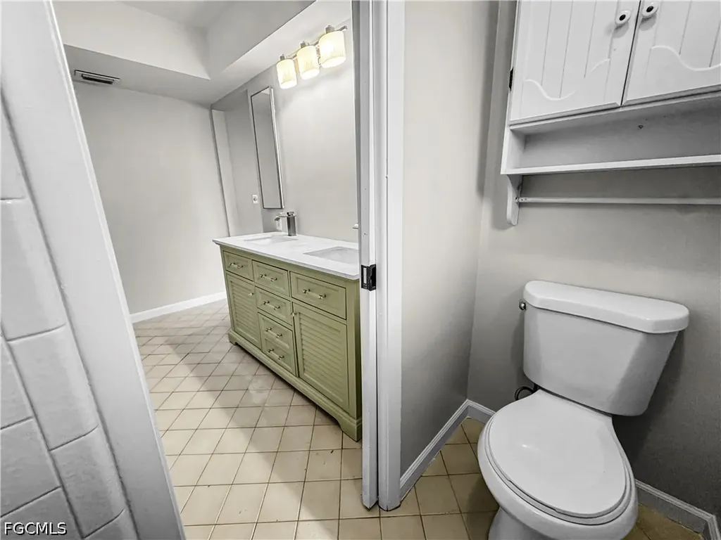 206 SE 46th Terrace Cape Coral FL 33904