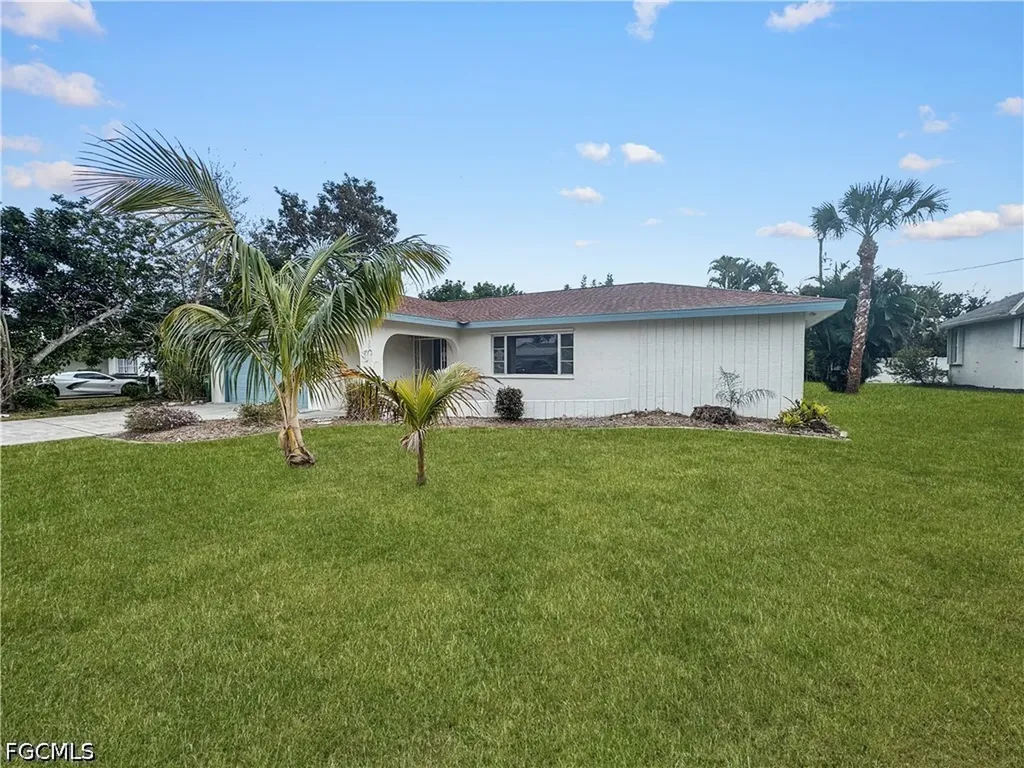 206 SE 46th Terrace Cape Coral FL 33904