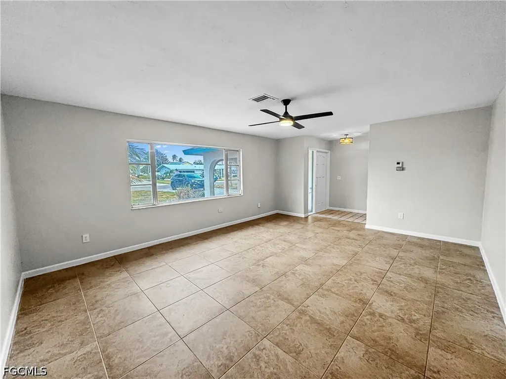 206 SE 46th Terrace Cape Coral FL 33904