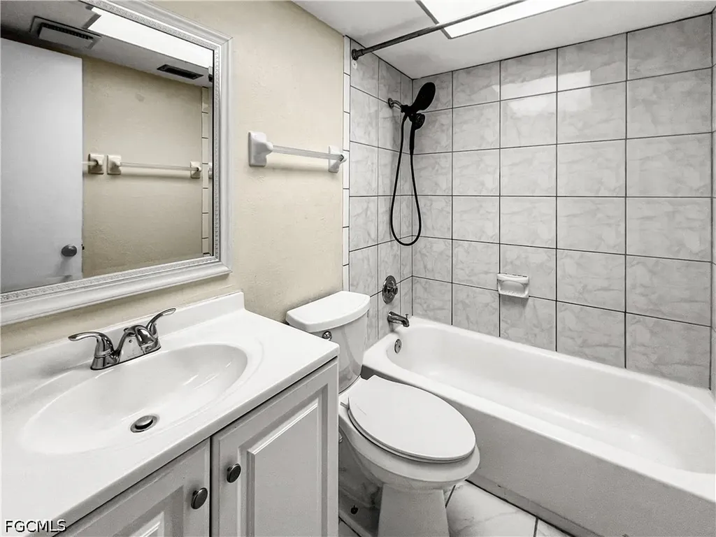 2239 Iris Way Fort Myers FL 33905