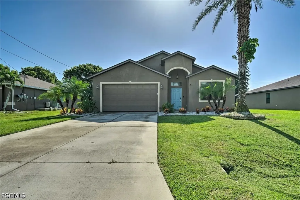 4521 SW 10th Avenue Cape Coral FL 33914