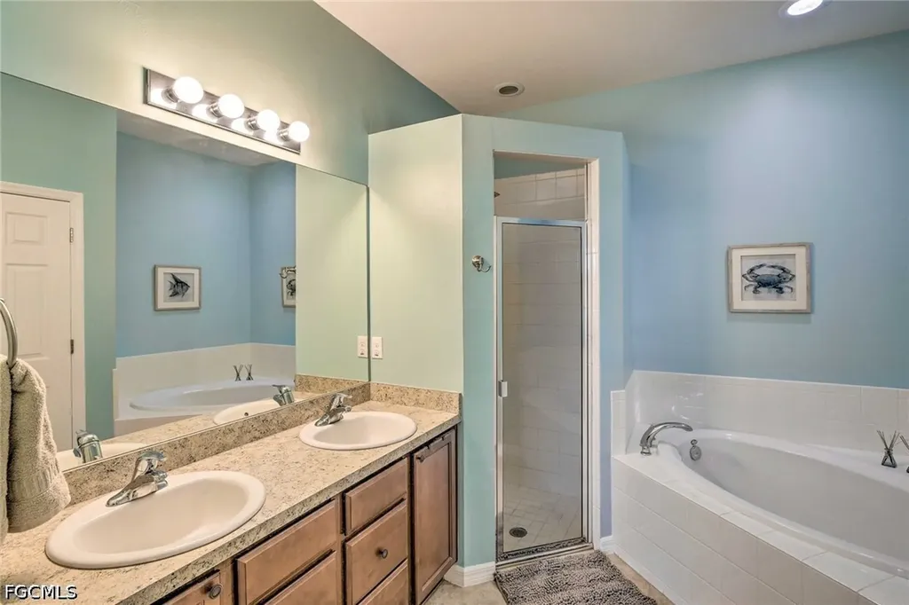 4521 SW 10th Avenue Cape Coral FL 33914