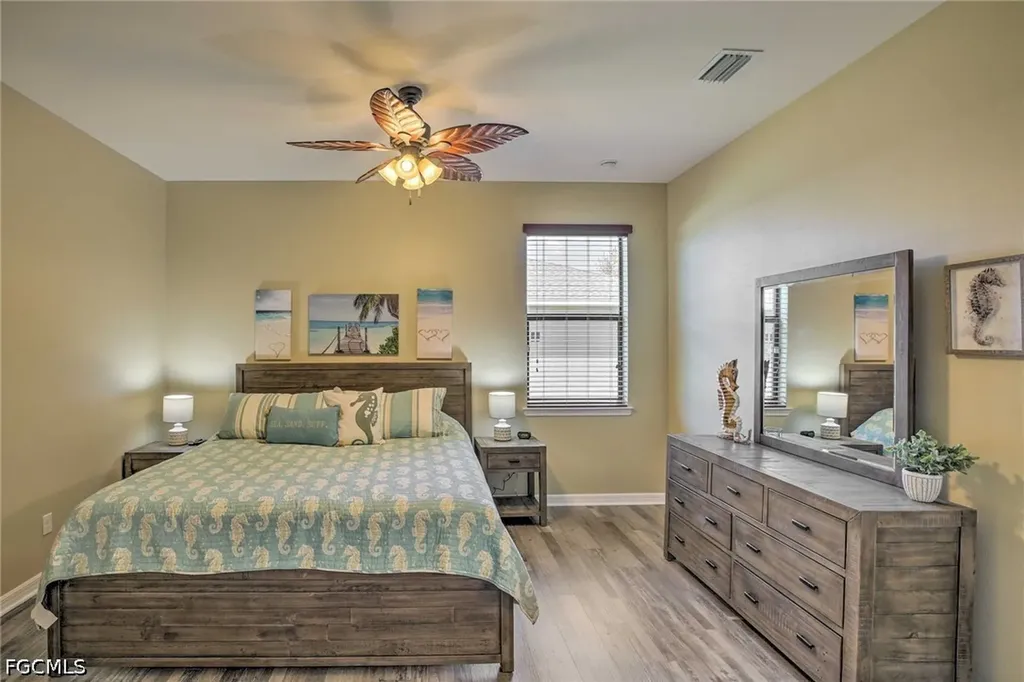 4521 SW 10th Avenue Cape Coral FL 33914