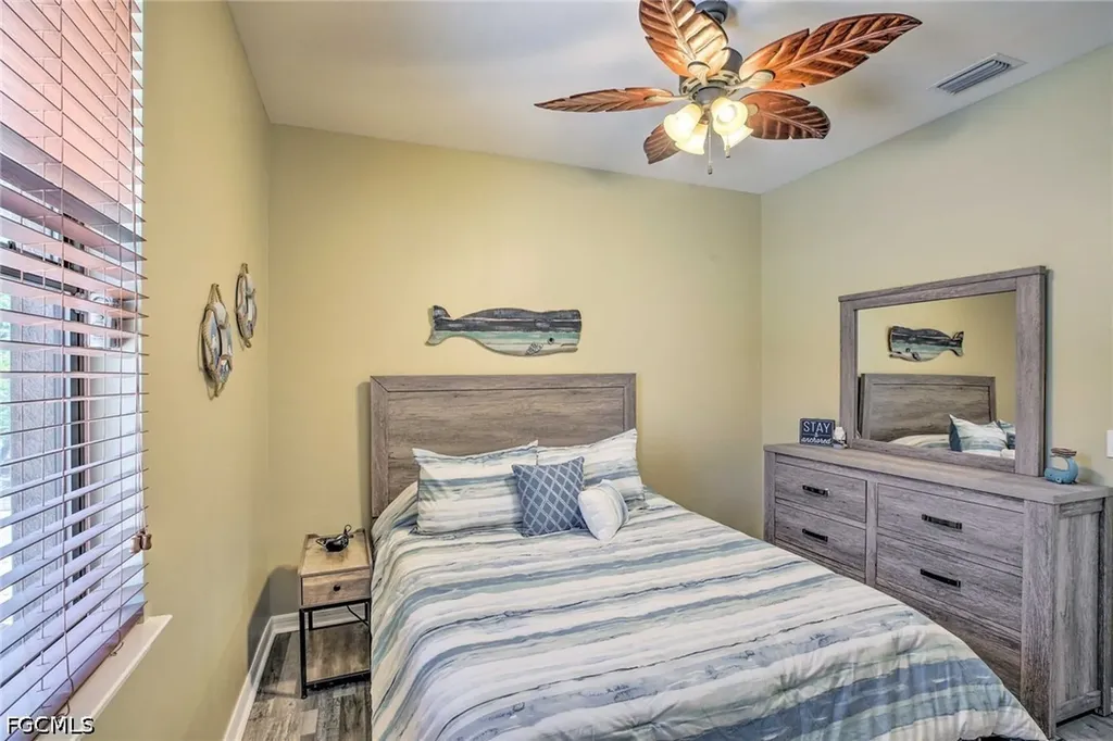 4521 SW 10th Avenue Cape Coral FL 33914