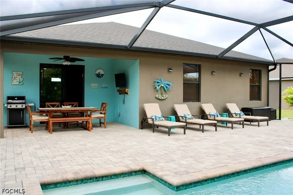 4521 SW 10th Avenue Cape Coral FL 33914