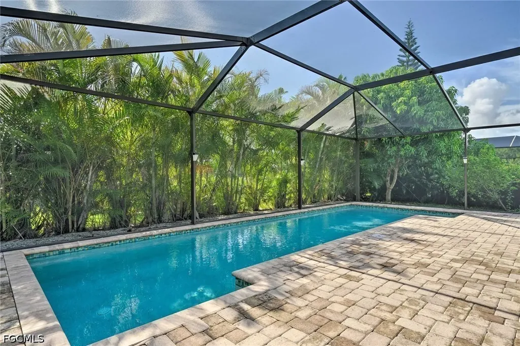 4521 SW 10th Avenue Cape Coral FL 33914