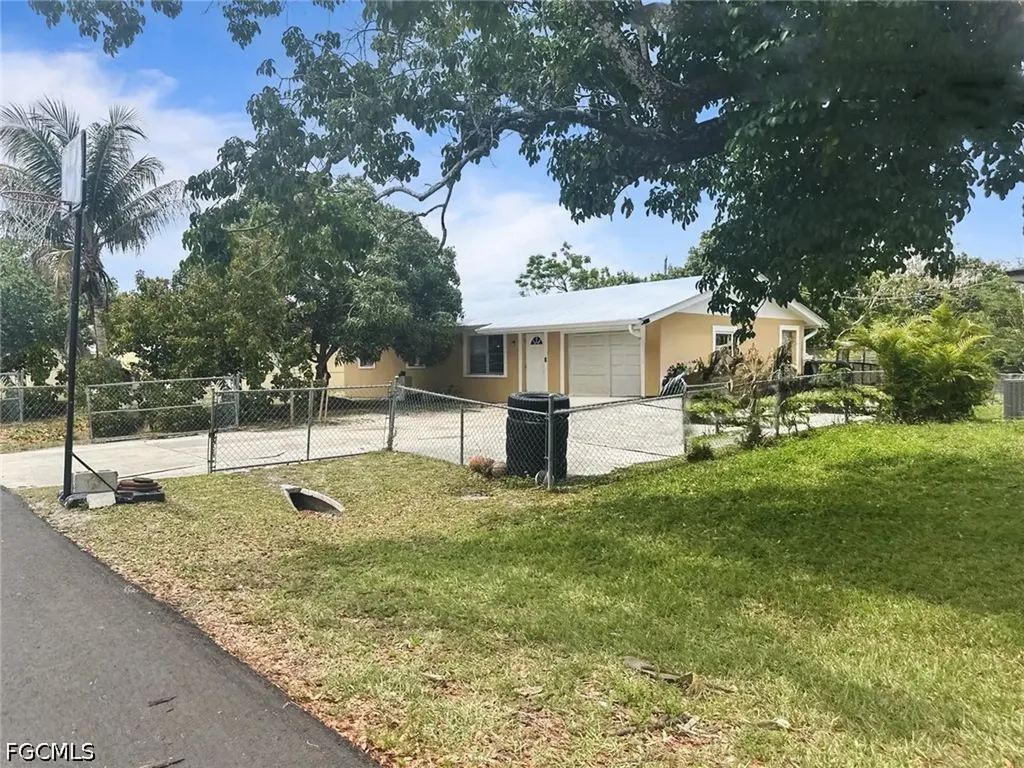 13314 2nd Street Fort Myers FL 33905