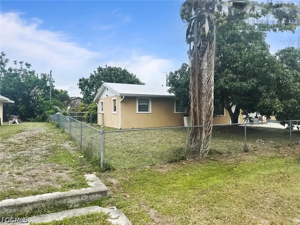 13314 2nd Street Fort Myers FL 33905