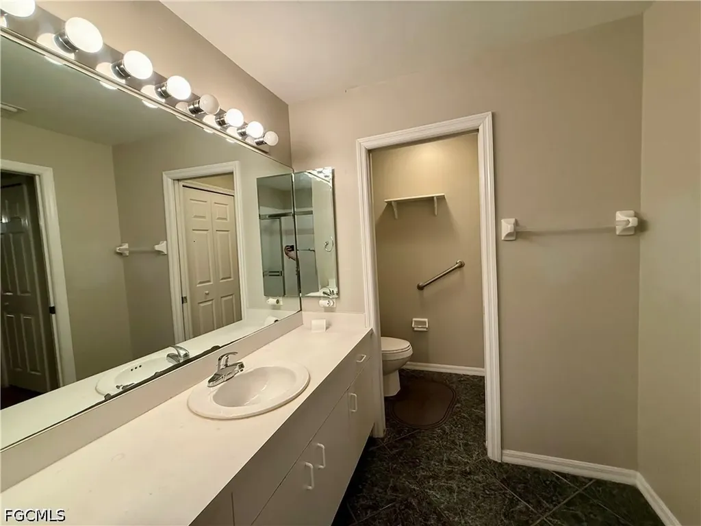 1713 SW 10th Place Cape Coral FL 33991