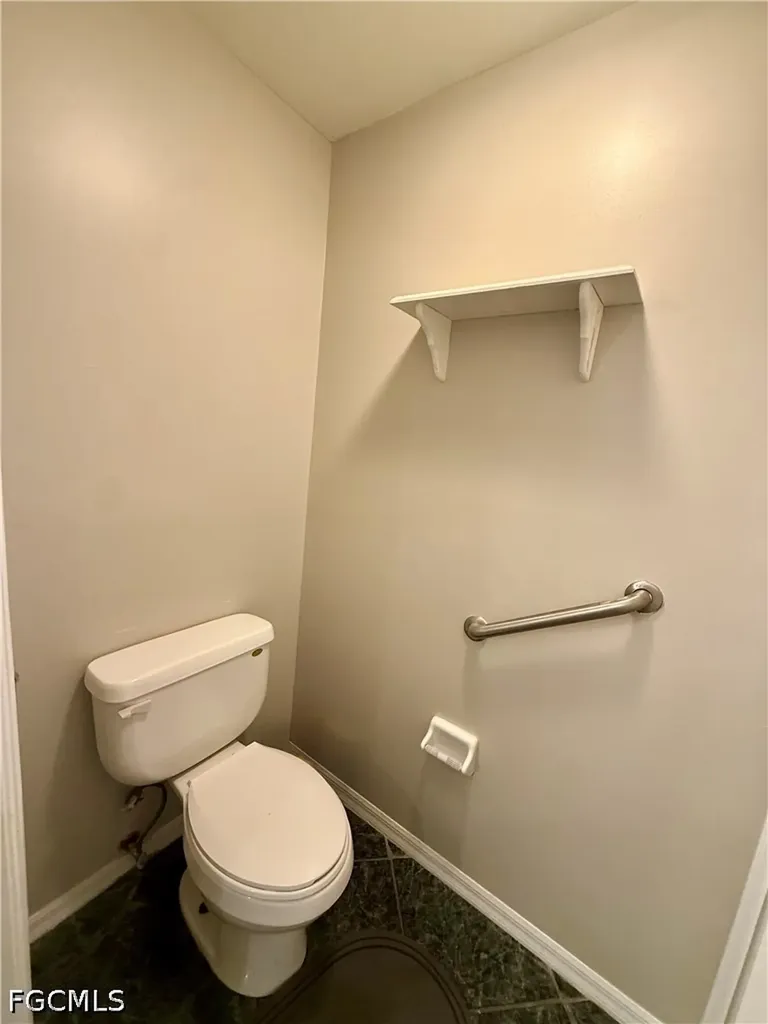 1713 SW 10th Place Cape Coral FL 33991