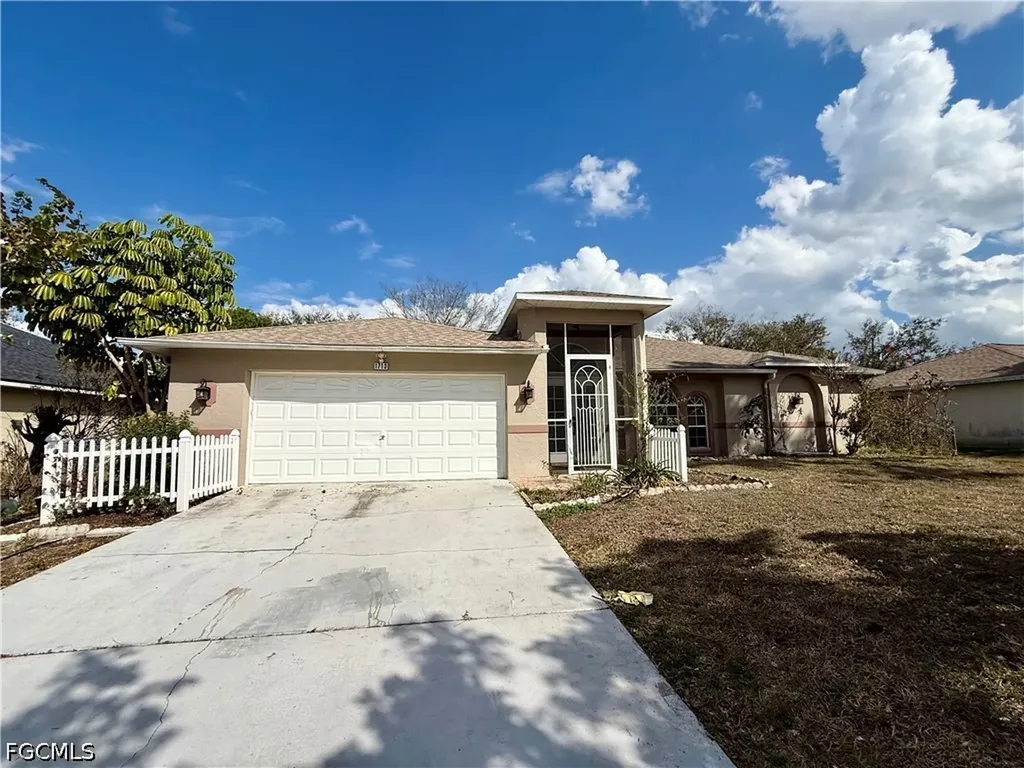 1713 SW 10th Place Cape Coral FL 33991