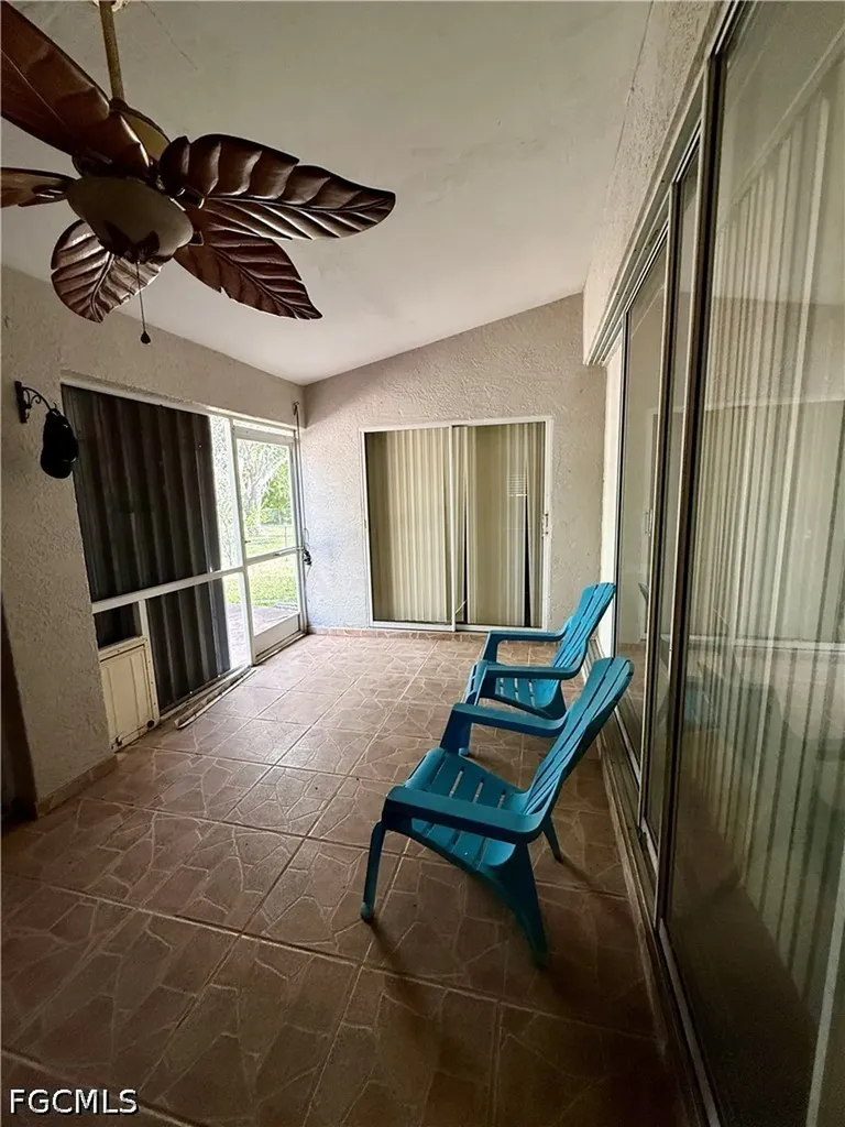 1713 SW 10th Place Cape Coral FL 33991