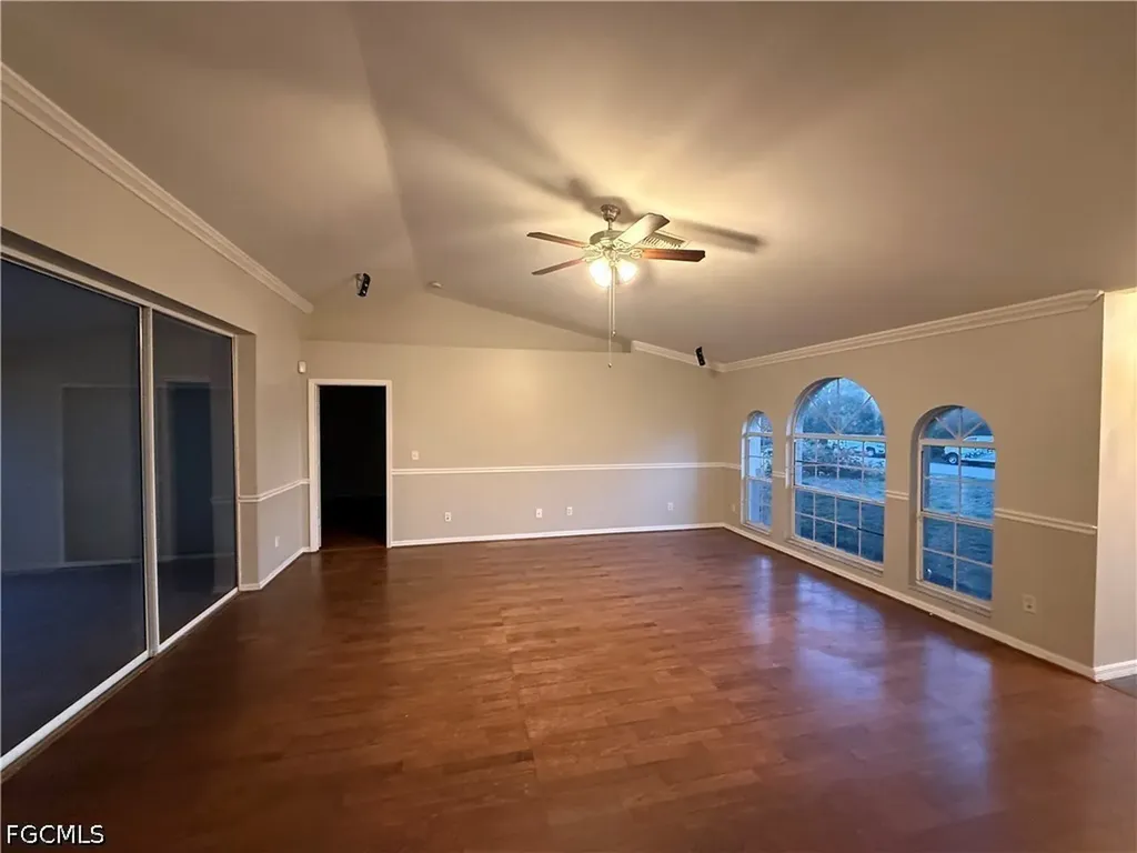 1713 SW 10th Place Cape Coral FL 33991