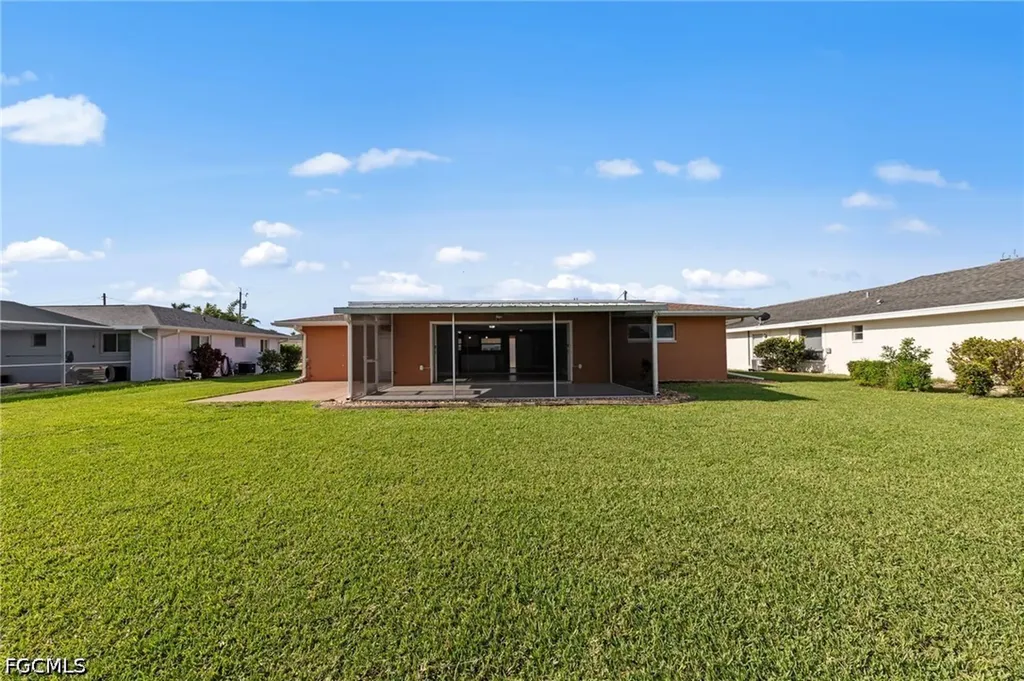 167 SW 53rd Street Cape Coral FL 33914