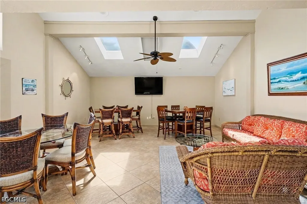 4703 SE 17th Place Cape Coral FL 33904