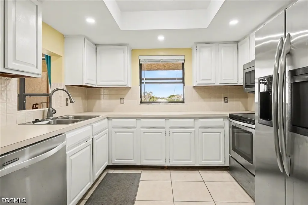 4703 SE 17th Place Cape Coral FL 33904