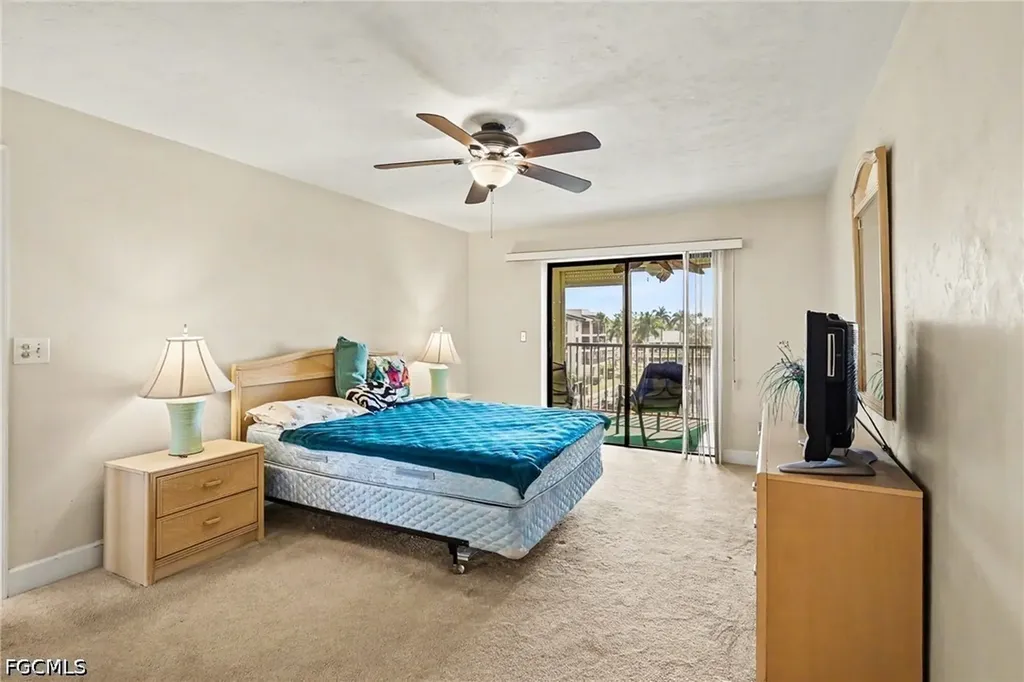 4703 SE 17th Place Cape Coral FL 33904