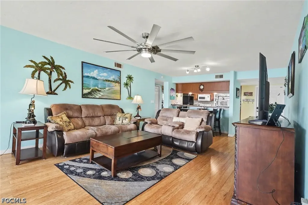 4703 SE 17th Place Cape Coral FL 33904