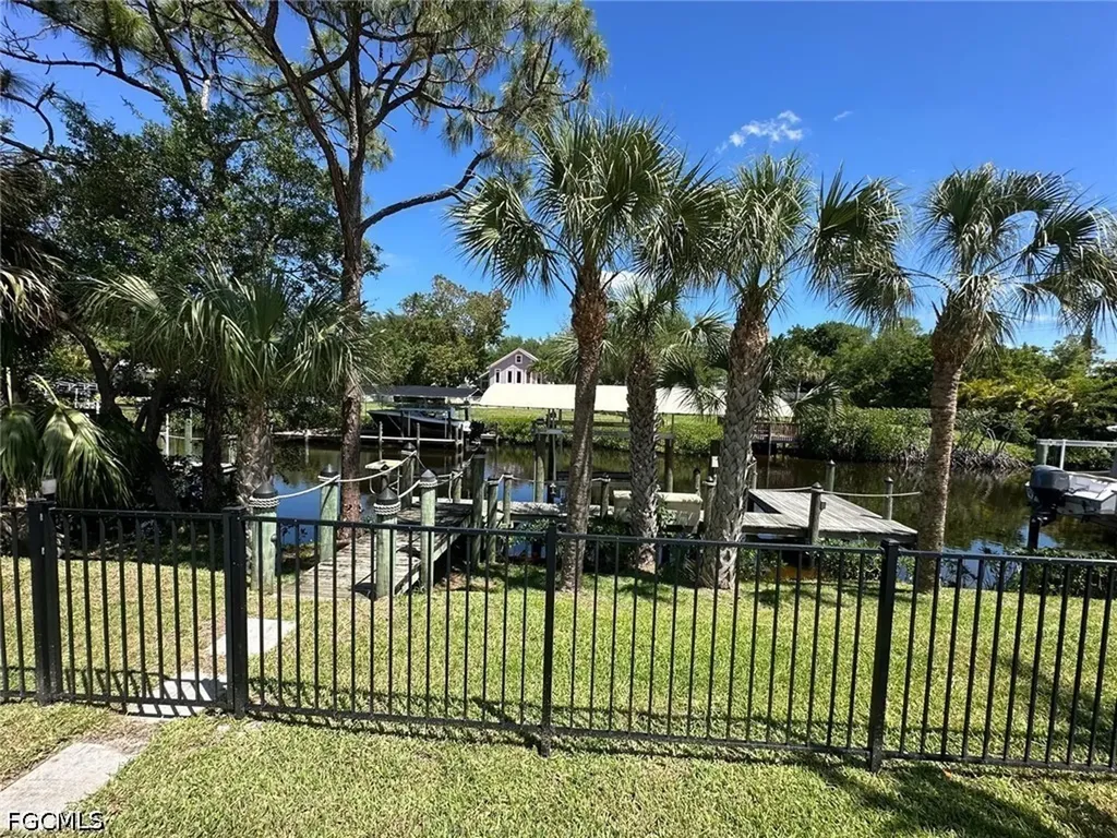 13451 Seaside Harbour Drive North Fort Myers FL 33903