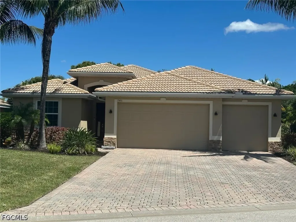 13451 Seaside Harbour Drive North Fort Myers FL 33903