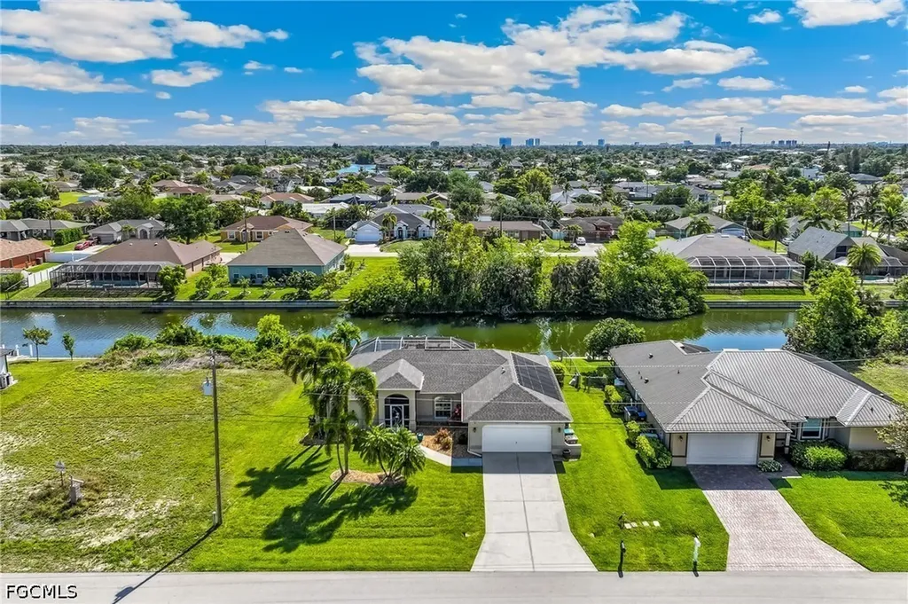 311 NE 17th Place Cape Coral FL 33909