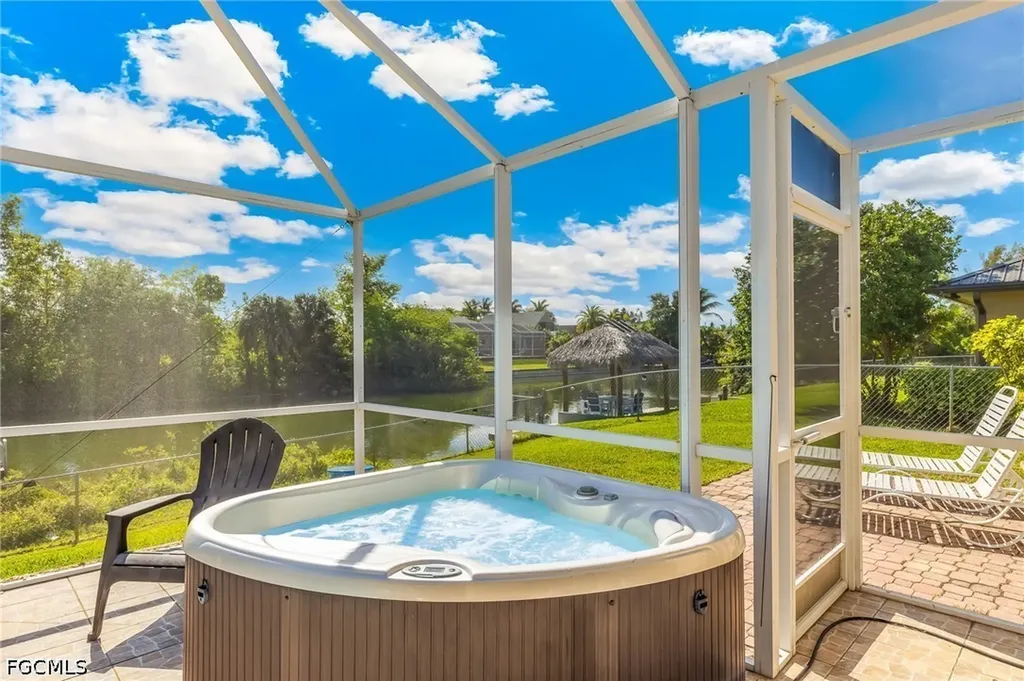 311 NE 17th Place Cape Coral FL 33909