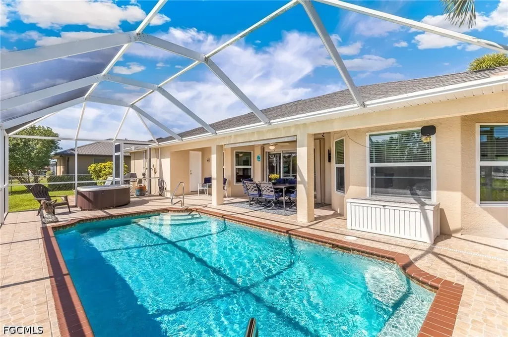 311 NE 17th Place Cape Coral FL 33909