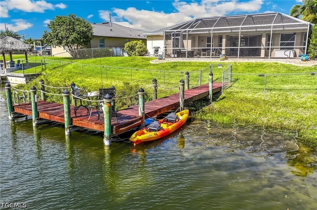 311 NE 17th Place Cape Coral FL 33909