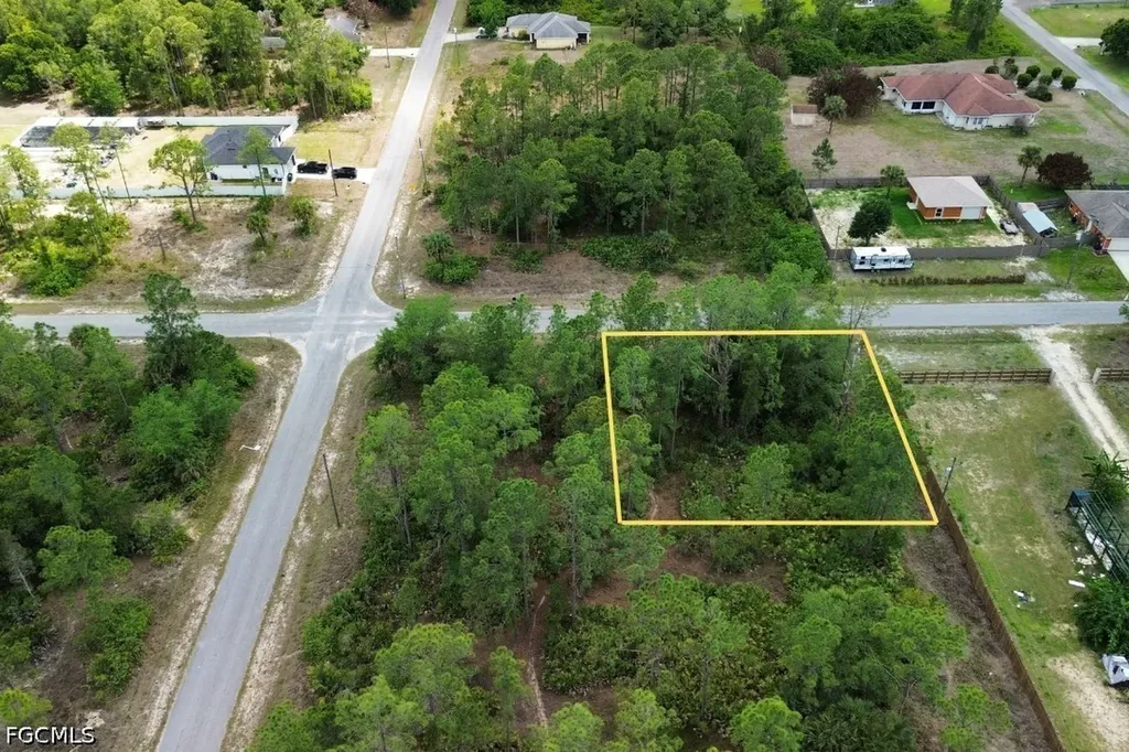 2505 E 13th Street Lehigh Acres FL 33972