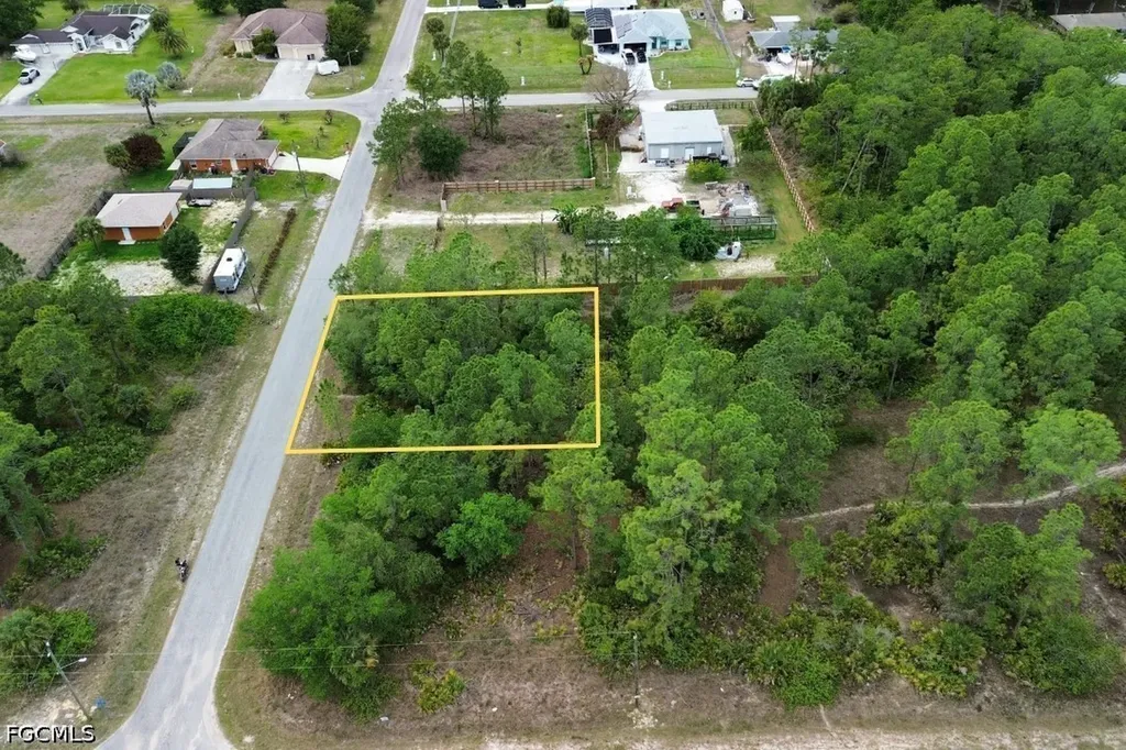 2505 E 13th Street Lehigh Acres FL 33972