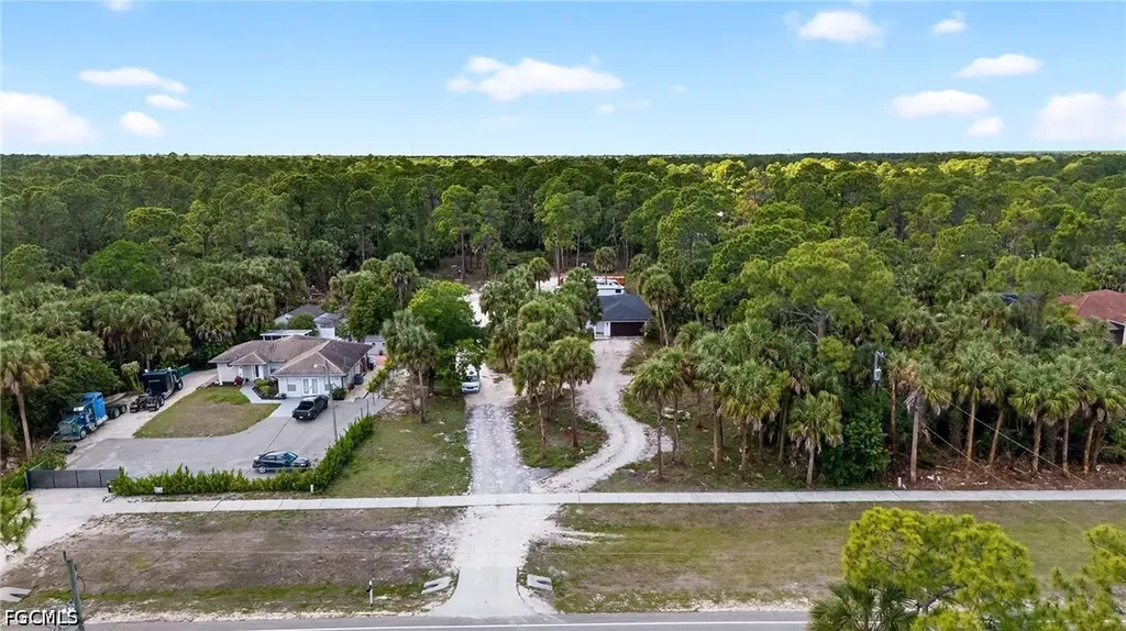1641 8th Street NE Naples FL 34120