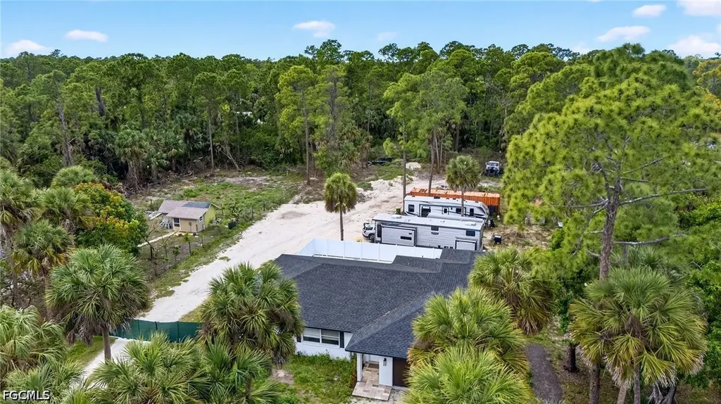 1641 8th Street NE Naples FL 34120
