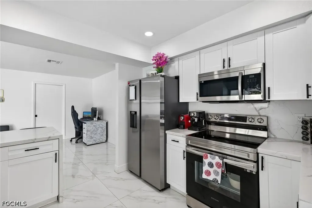 1641 8th Street NE Naples FL 34120