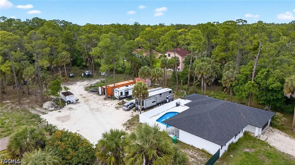 1641 8th Street NE Naples FL 34120