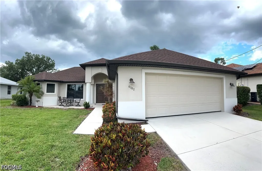 4702 SW 20th Avenue Cape Coral FL 33914