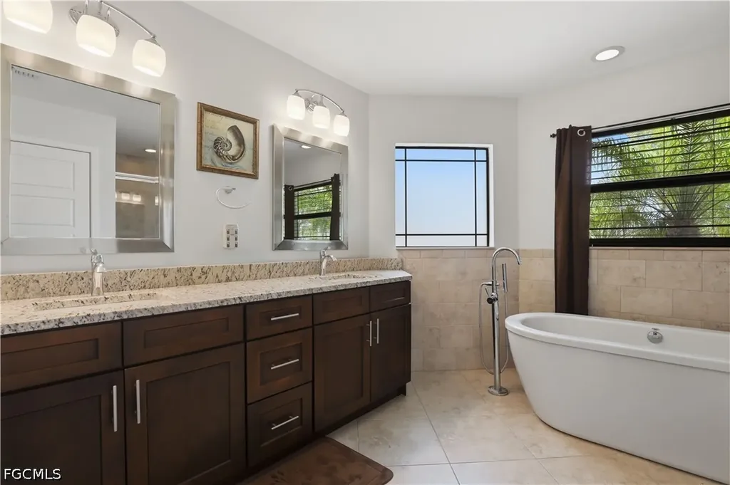 4702 SW 20th Avenue Cape Coral FL 33914