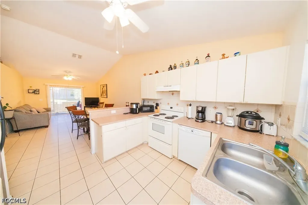 4519 25th Street SW Lehigh Acres FL 33973