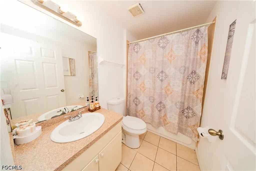 4519 25th Street SW Lehigh Acres FL 33973
