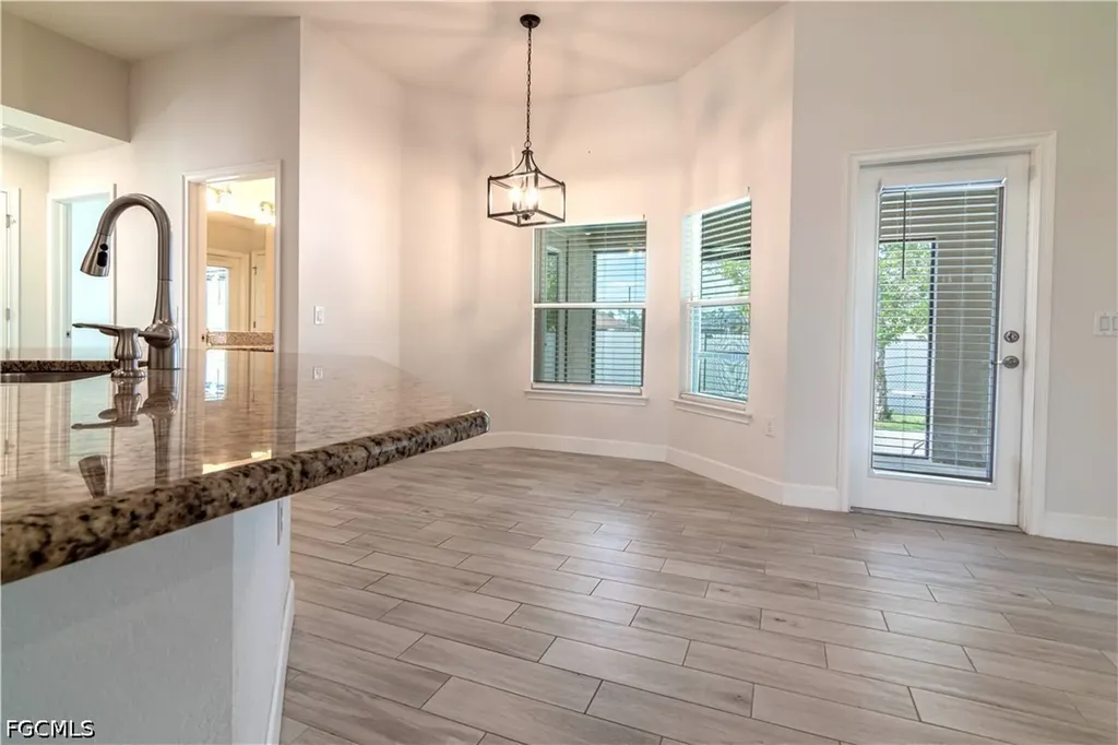 1513 NE 43rd Terrace Cape Coral FL 33909