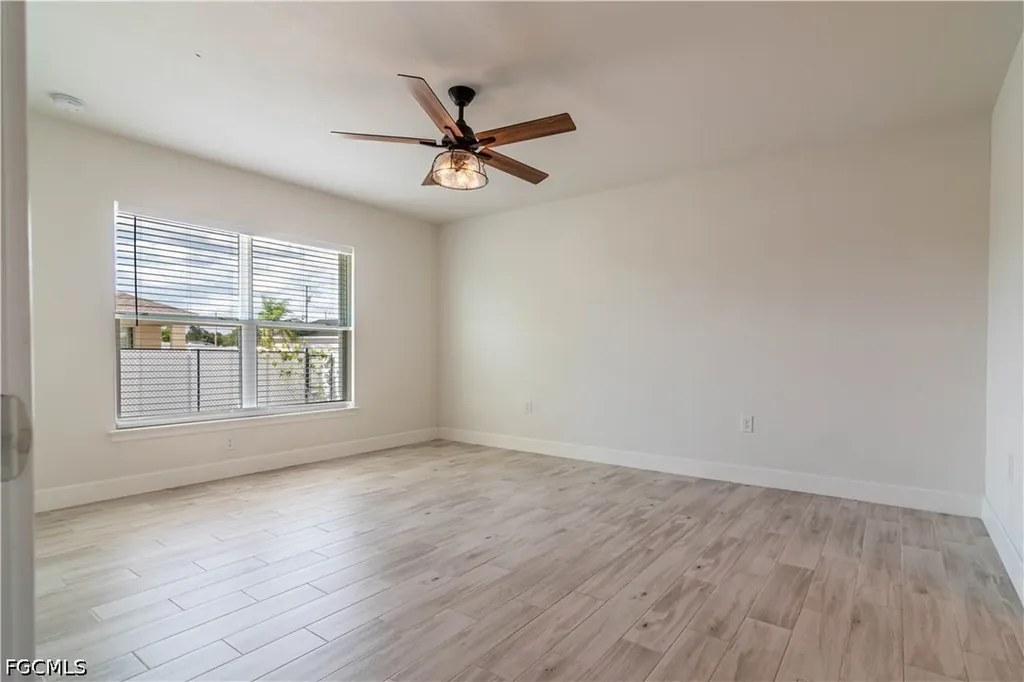 1513 NE 43rd Terrace Cape Coral FL 33909