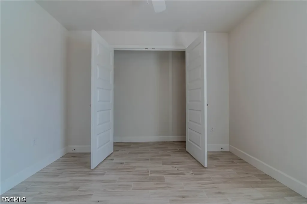 1513 NE 43rd Terrace Cape Coral FL 33909