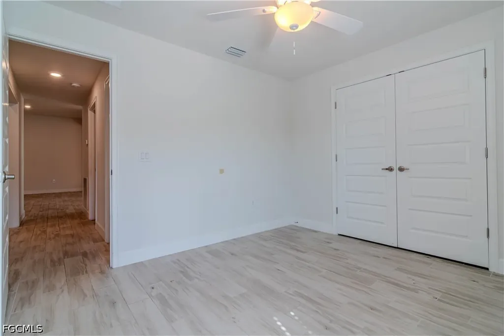 1513 NE 43rd Terrace Cape Coral FL 33909