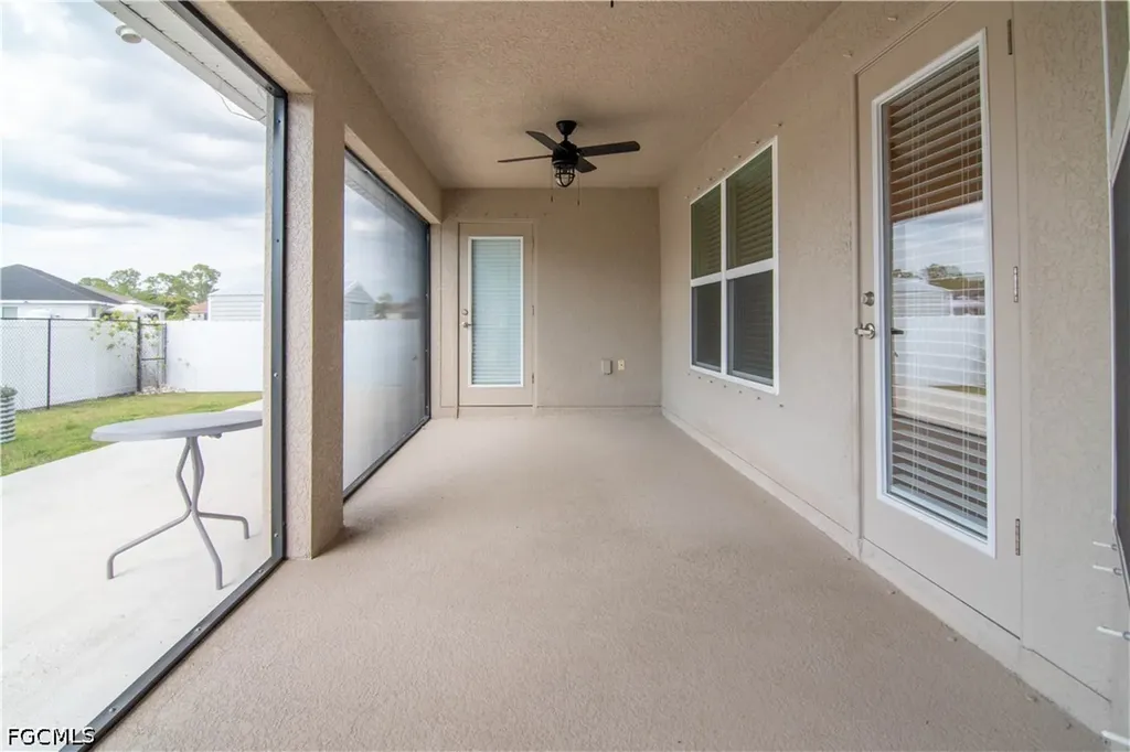 1513 NE 43rd Terrace Cape Coral FL 33909