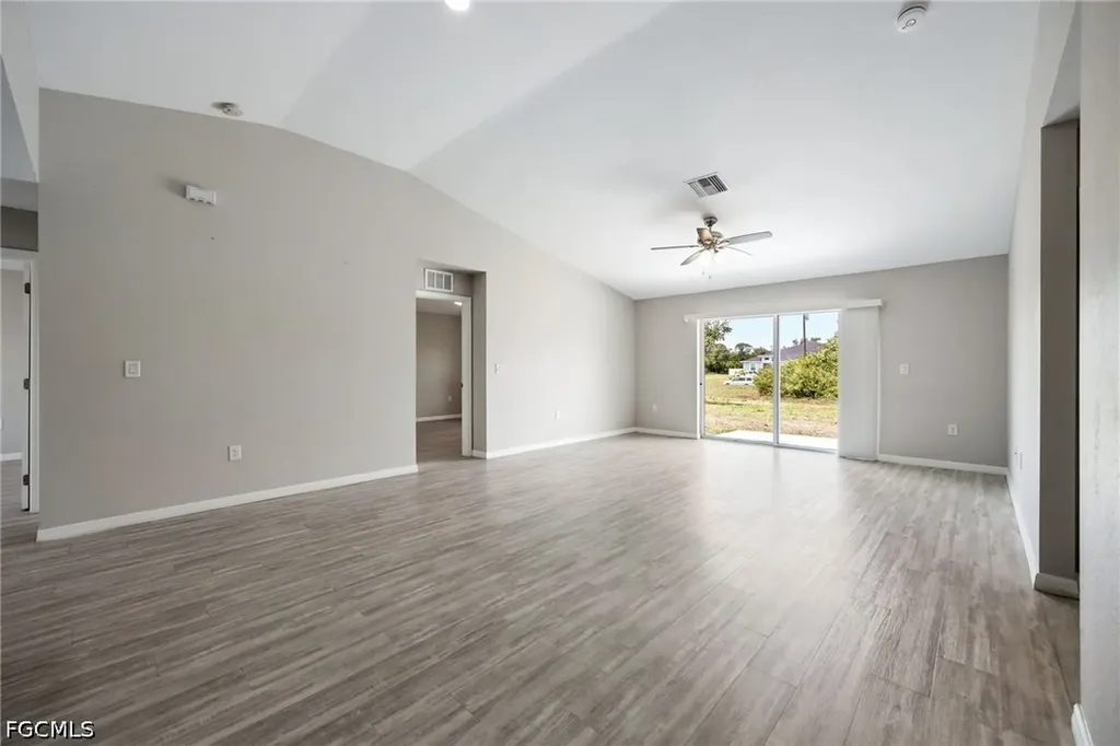 2512 NW 15th Avenue Cape Coral FL 33993