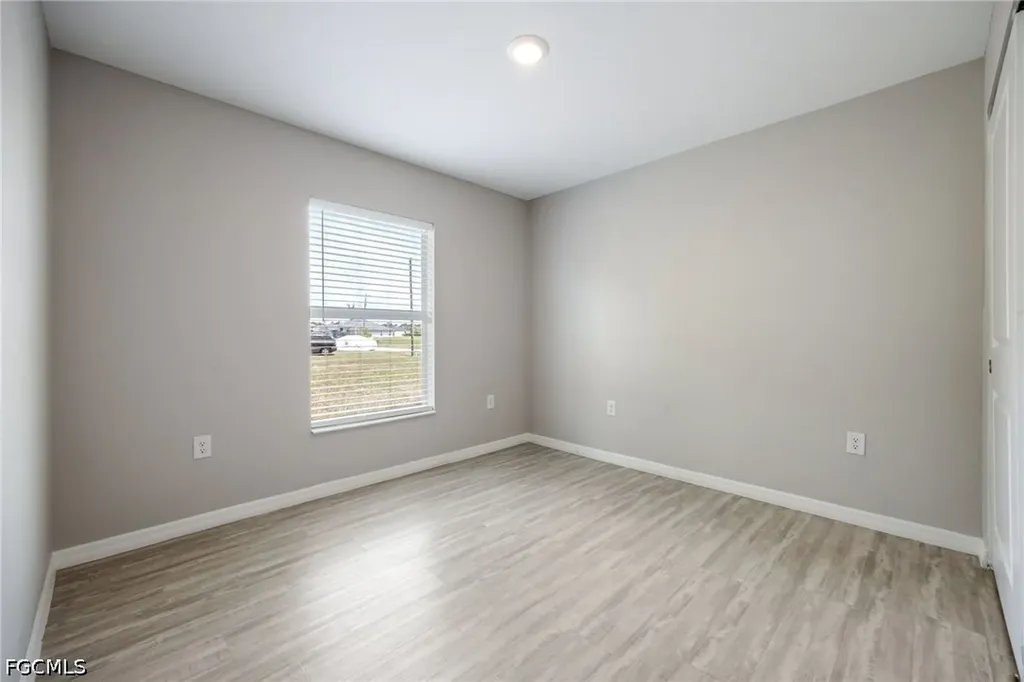 2512 NW 15th Avenue Cape Coral FL 33993
