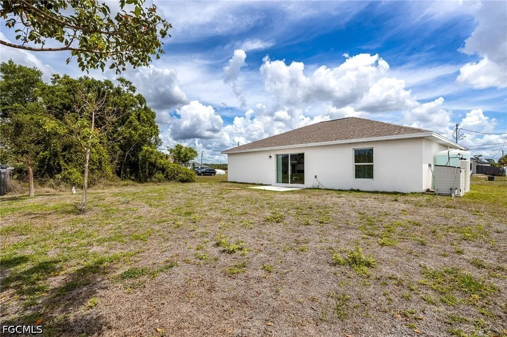 2512 NW 15th Avenue Cape Coral FL 33993