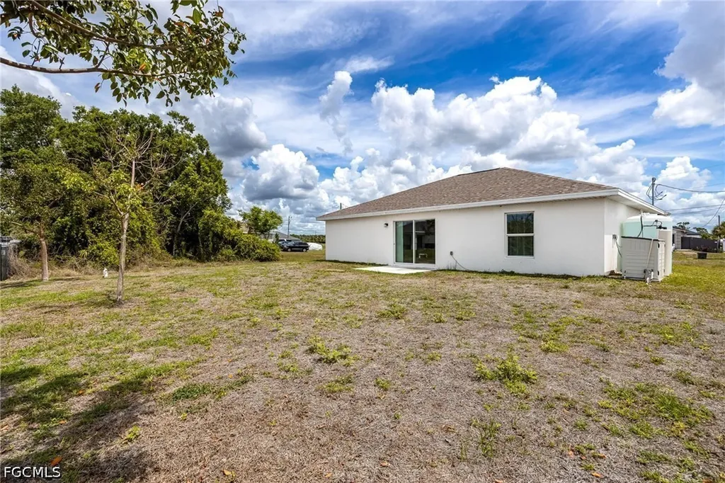 2512 NW 15th Avenue Cape Coral FL 33993