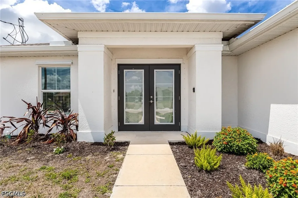 2512 NW 15th Avenue Cape Coral FL 33993
